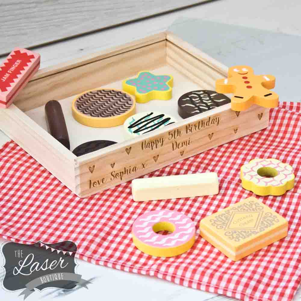 » Wooden Biscuit Set OLD